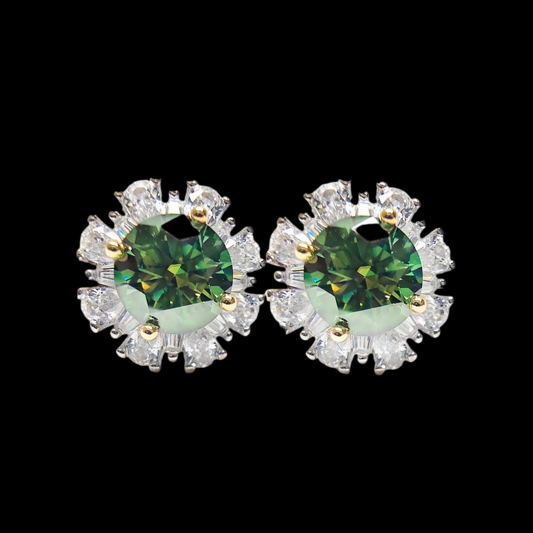 Silver 925 Green Moissanite Circle Shape Earrings (1 of 4)