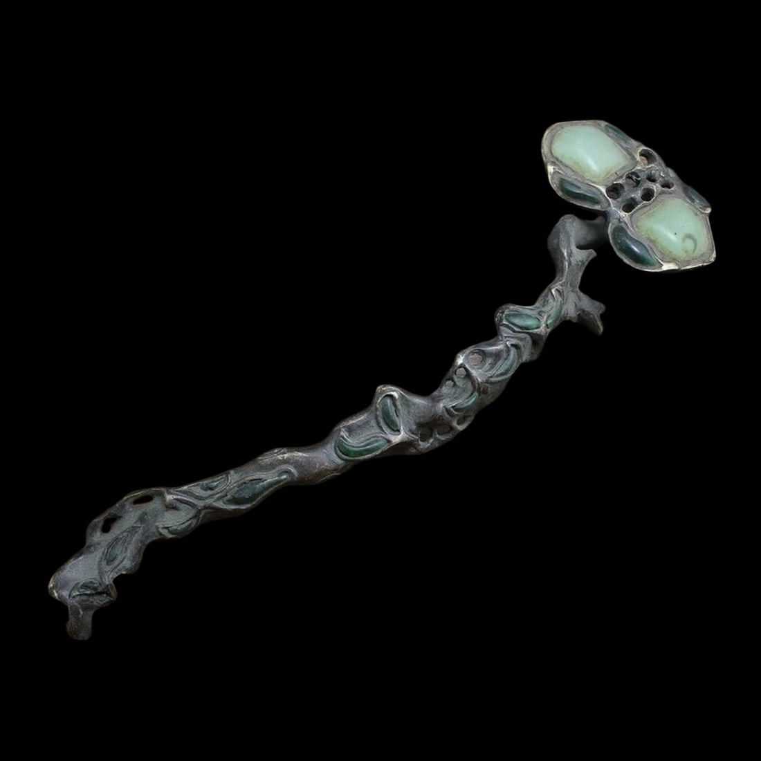 Antique Style Brass Lingzhi Ruyi Spirit Scepter: Size: Height 27 cm - Width 8 cm. Materials: Brass. Condition: Excellent. This scepter is modeled after the natural form of the Ganoderma lucidum (Lingzhi) mushroom, featuring a textured, branch-like