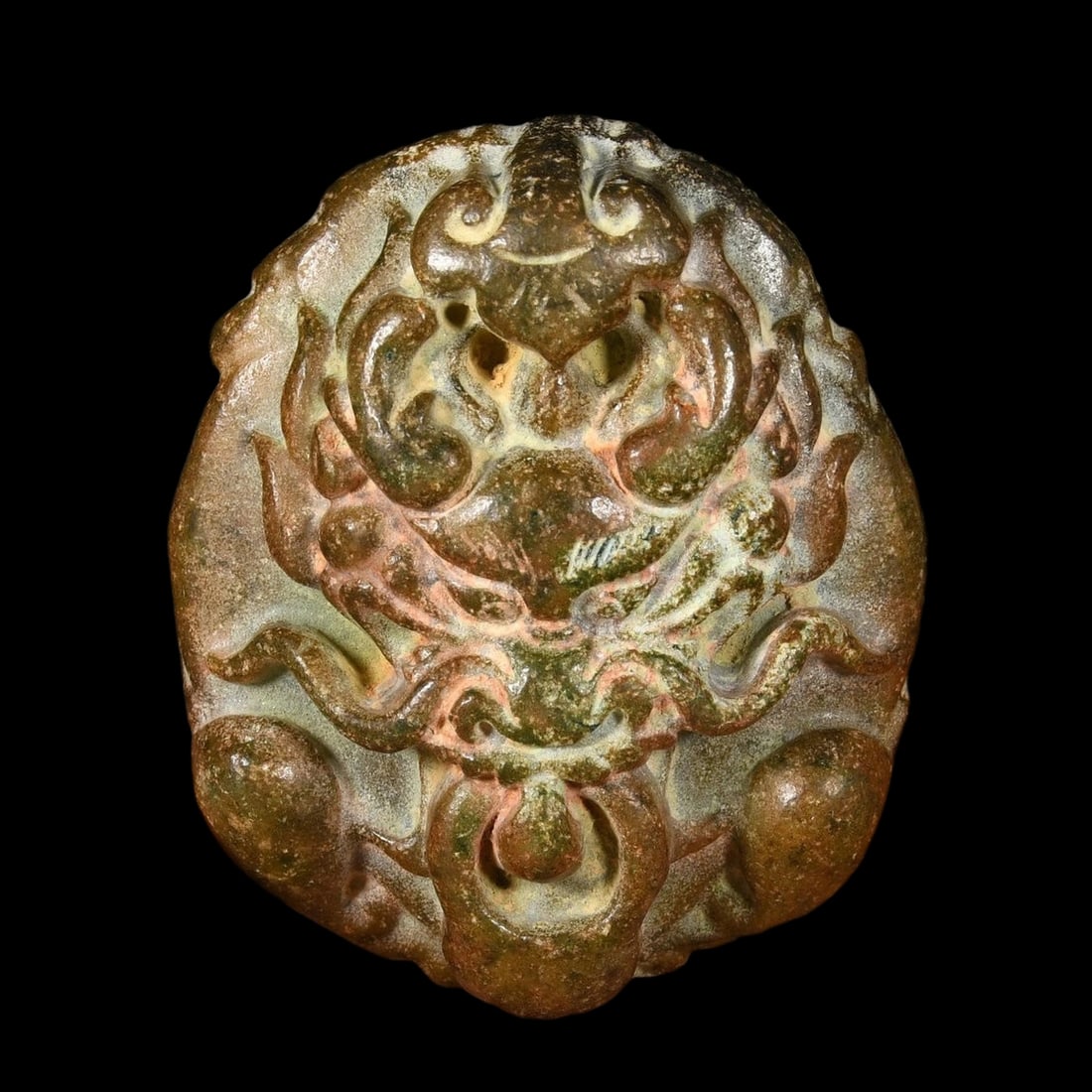 Asian Old Style Dragon Loong Head Pattern Buckle: Size: Height 5.5 cm - Length 4.5 cm - Width 3 cm. Weight 0.15 kg. Materials: Jade. Condition: Looks like vintage. This Chinese clothing accessory is carved from jade in the style of the Han Dynasty, w