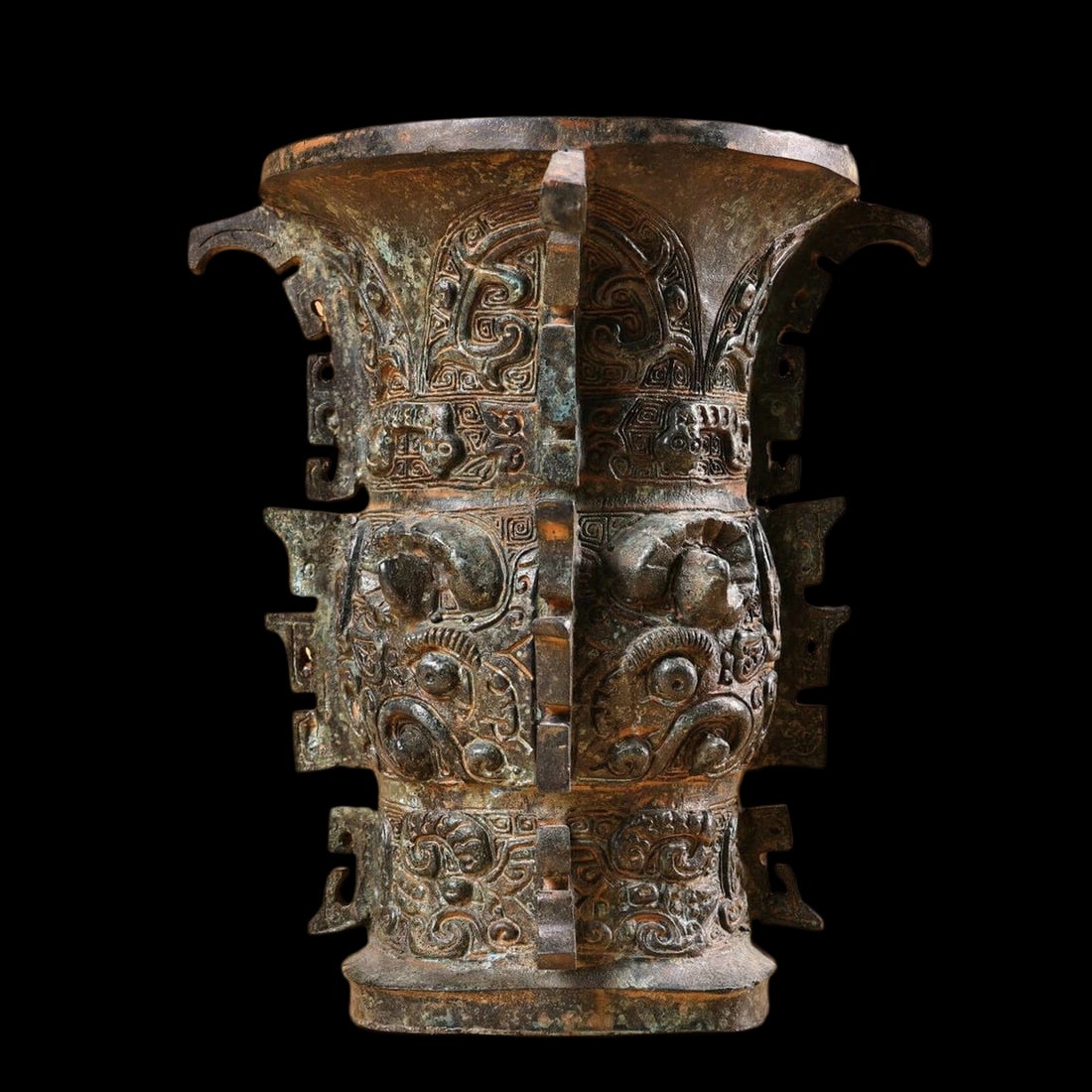Chinese Vintage Style Vase Dragon Face Pattern: Size: Height 16.8 cm - Length 16.8 cm. Weight 2.7 kg. Materials: Bronze. Condition: Looks like vintage. This vase is cast in bronze in the style of the Warring States period (Zhan) and has the