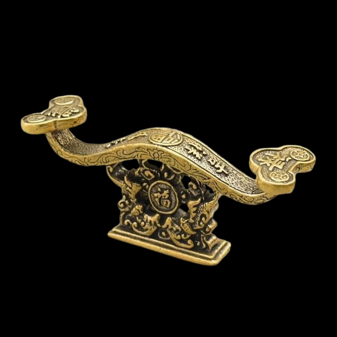 Artisan Brass Fu Lu Shou Ruyi Spirit Figurine: Size: Height 5 cm - Length 10.5 cm. Materials: Brass, copper. Condition: Appears to have a classic aesthetic. This horizontal Ruyi figurine is cast from solid brass and crafted in the traditional Fu