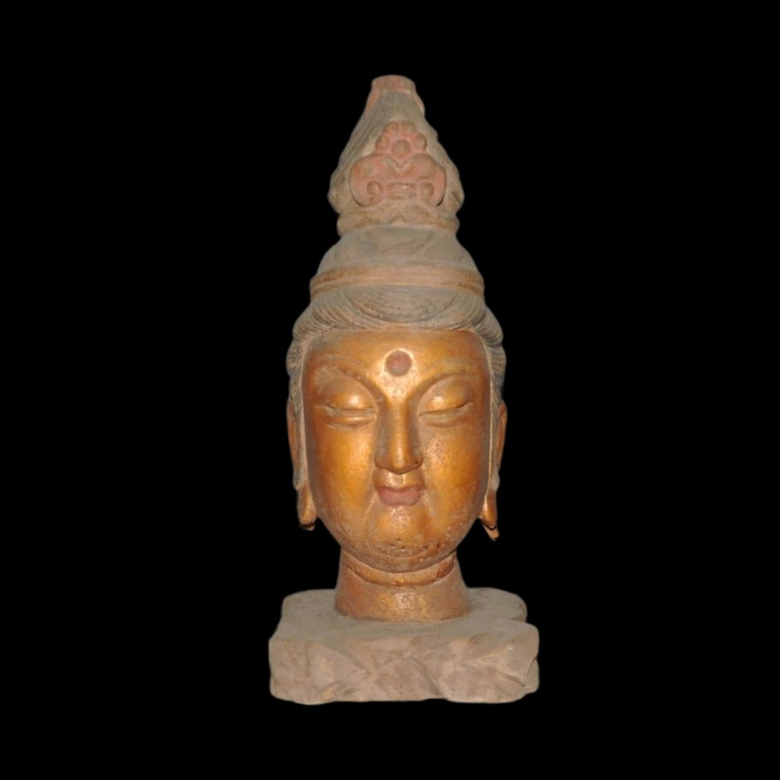 Retro Style Wooden Guanyin Wealth Bust Sculpture: Size: Height 44 cm - Length 19 cm - Width 16 cm. Weight 2.6 kg. Materials: Wood. Condition: Resembles a retro aesthetic. This large and majestic bust of Bodhisattva Guanyin is hand-carved from a solid