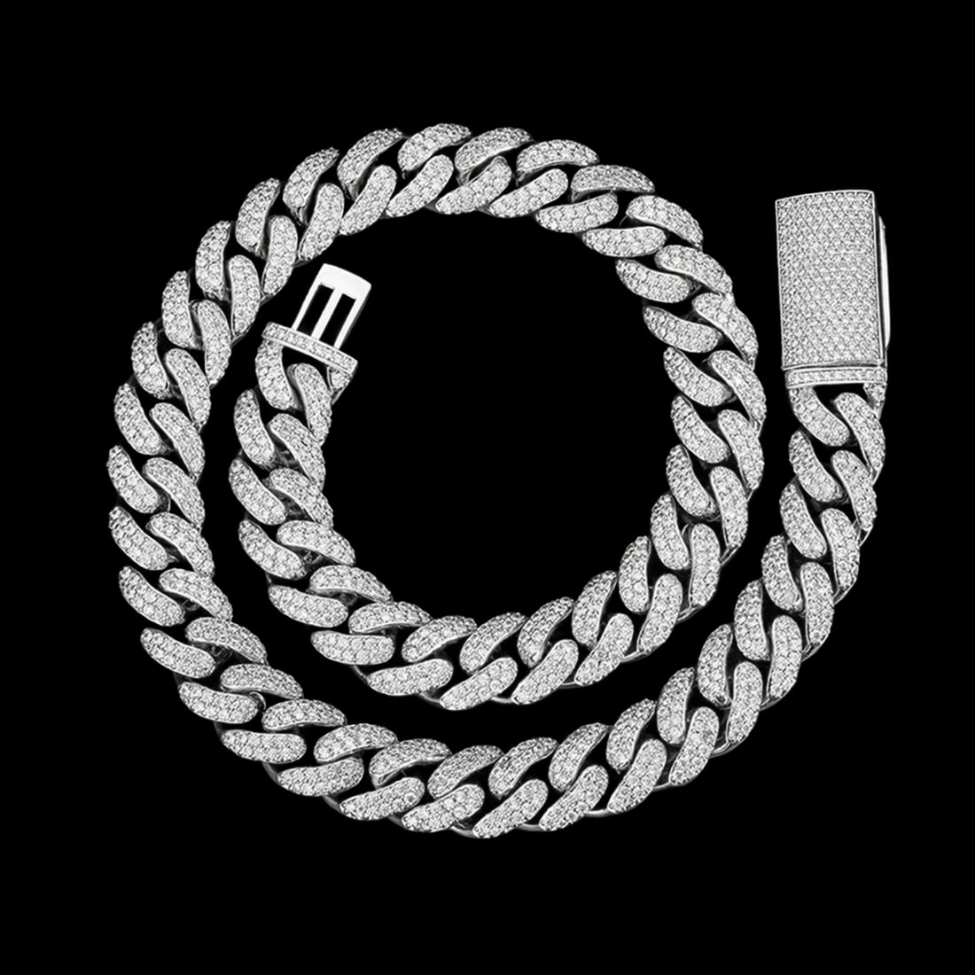 Jewelry Necklace Elegant Moissanite Inlaid Hip Hop: Size: Length 55.8 cm - Width 1 cm. Weight 102 g. Materials: .925 Sterling Silver, moissanite. Condition: New. This Cuban link necklace is crafted from .925 sterling silver and features exquisite moiss