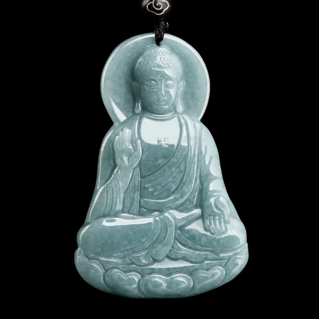Retro-Inspired Myanmar Jade Buddha Gong Pendant: Size: Height 5 cm - Length 3.35 cm - Width 0.47 cm. Weight 15 g. Materials: Jade. Condition: Excellent. This retro-inspired pendant features a finely detailed carving of Buddha, expertly crafted from 