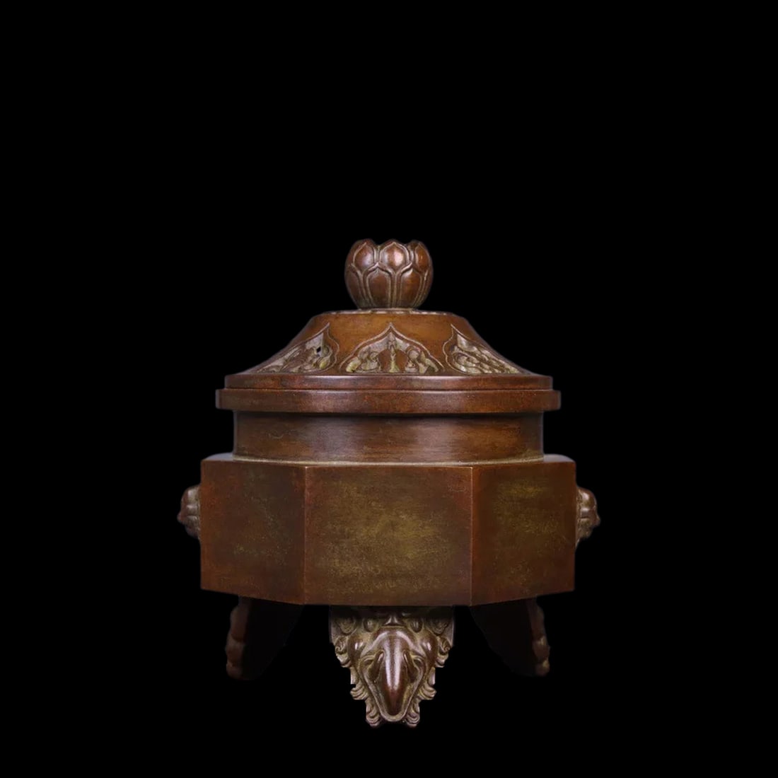 Chinese Old Style Bronze Octagon Entrance Burner: Size: Height 13.2 cm - Width 18 cm. Weight 3380 g. Materials: Copper. Condition: Appears to have a classic aesthetic. This extremely heavy and durable octagonal censer is cast from high-quality