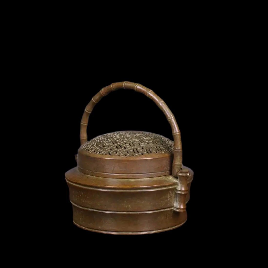 Old Style Handwork Bronze Bamboo Burner Incense: Size: Height 5.5 cm - Diameter 9.5 cm. Weight 370 g. Materials: Copper, bamboo. Condition: Appears to have a classic aesthetic. This portable smoking burner is expertly cast from solid pure copper