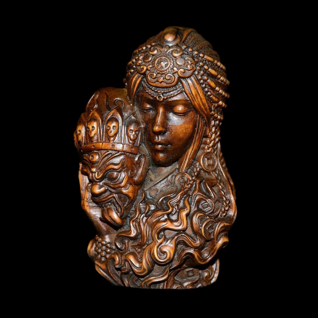 Guanyin Mahakala Vintage Wood Carved Statuette: Size: Height 7 cm - Length 3.5 cm - Width 3 cm. Weight 0.25 kg. Materials: Boxwood. Condition: Excellent. This boxwood hand-carved statue depicts a combined elements of Guanyin and Mahakala Buddha