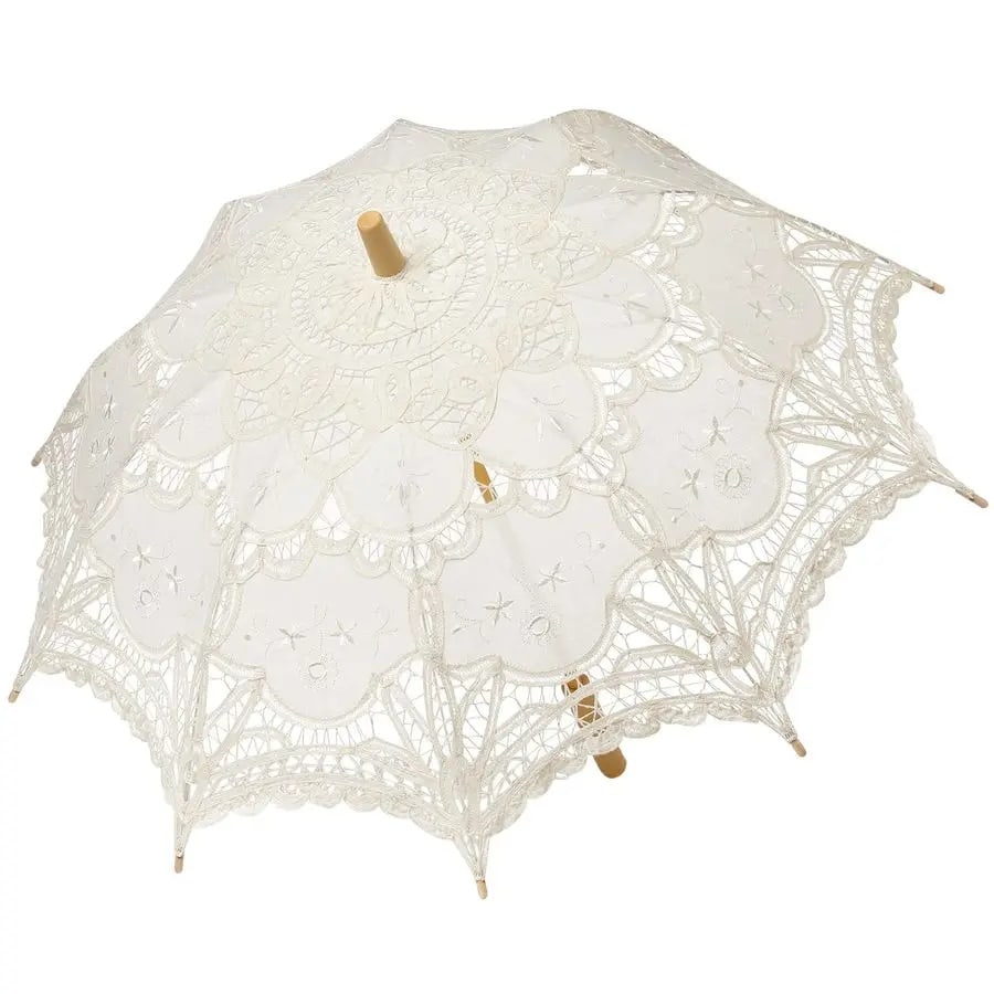 Elegant Vintage Style Woven Lace Parasol Scalloped Floral Motifs: Size: Length 66.3 cm - Diameter 80 cm. Materials: Lace, wood, metal Condition: New This delicate parasol features a canopy crafted from intricately woven fabric, displaying a symmetrical pattern of la