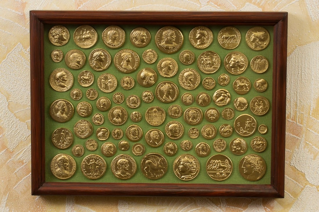 Antique Set 80 Ancietn gold Denarii Coins Denarius (1 of 10)