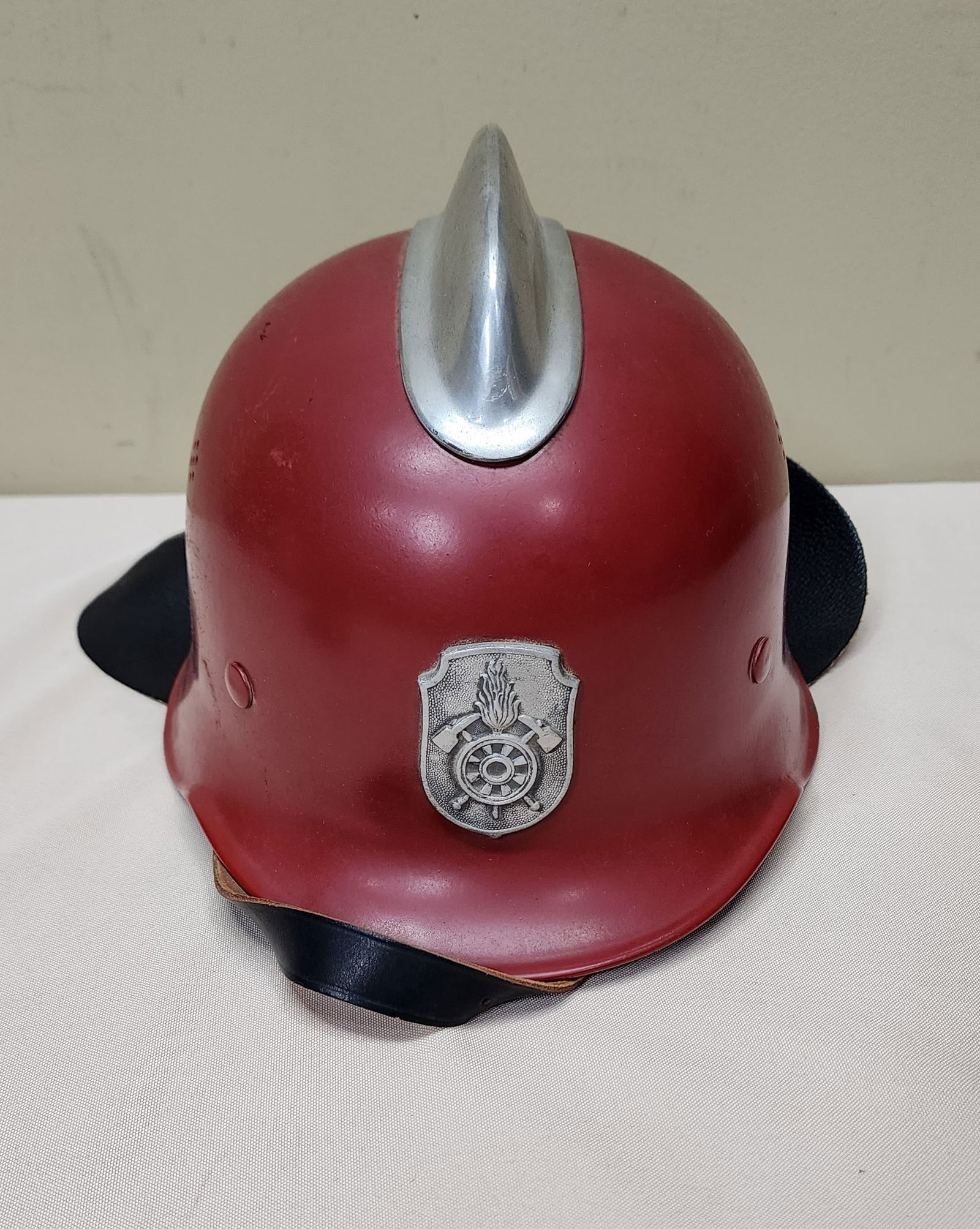Metal German Fire Helmet (1 of 3)