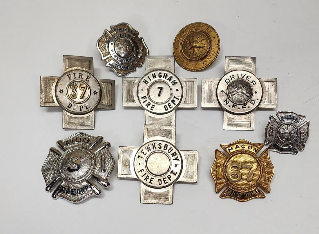 Lot of 9 Fire Department Badges (1 of 4)