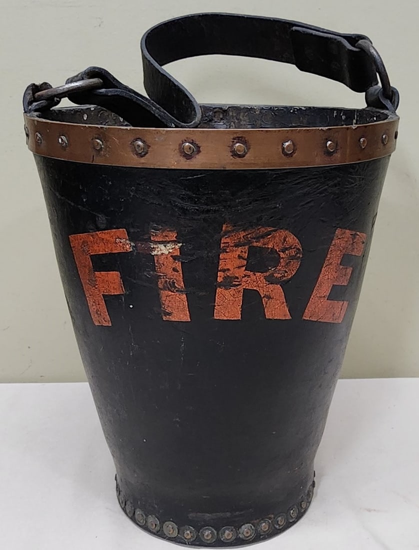 English Painted Leather Fire Bucket (1 of 4)