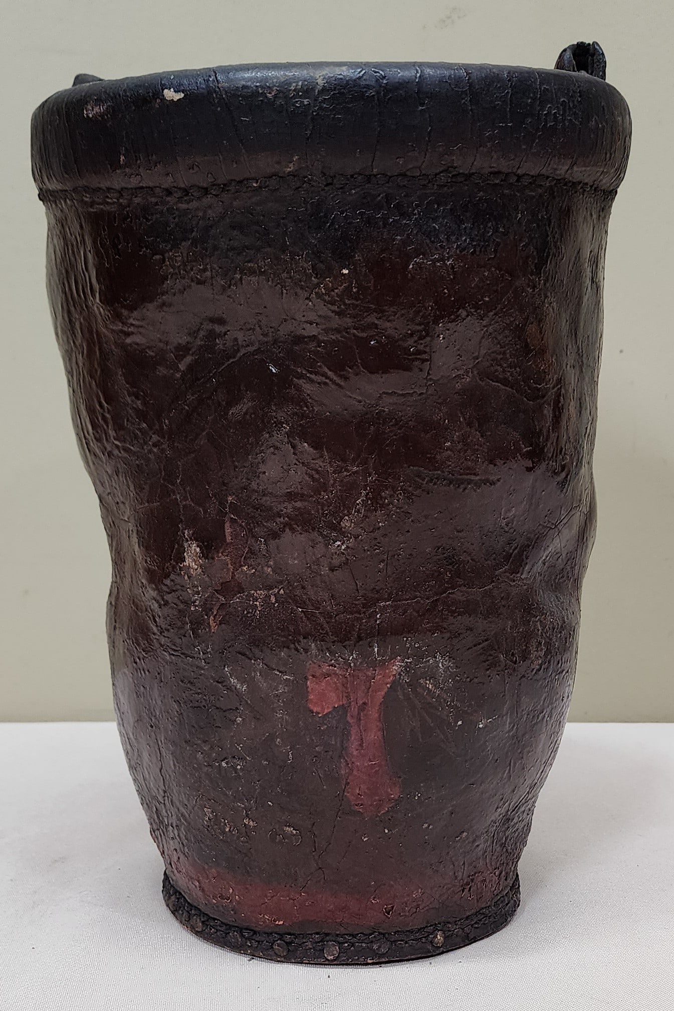 Early Leather Fire Bucket (1 of 4)