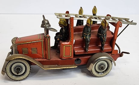 German tin ladder truck 4 1/2