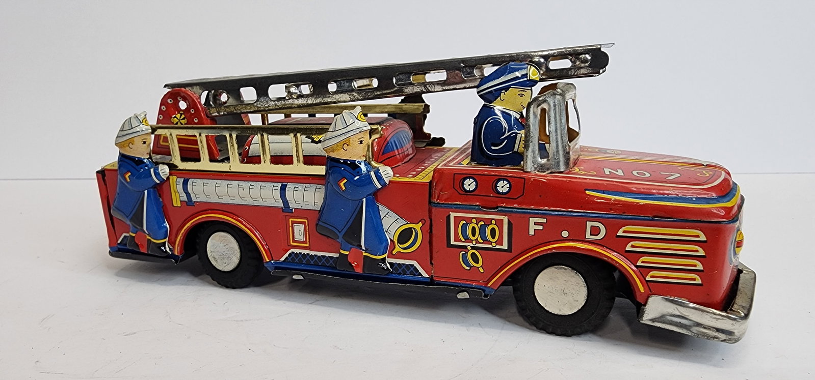 Tin Friction Ladder Truck: Tin friction ladder truck, made in Japan