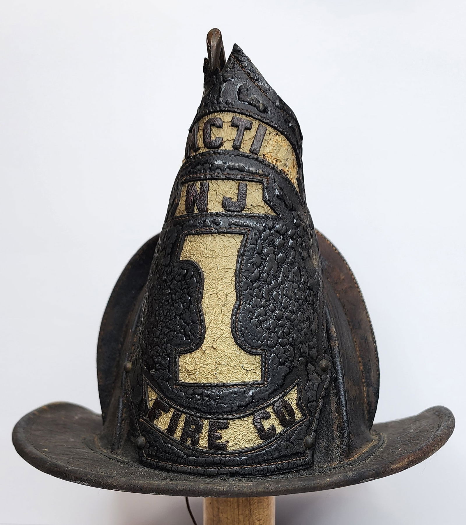 Junction NJ Leather High Eagle Fire Helmet (1 of 5)