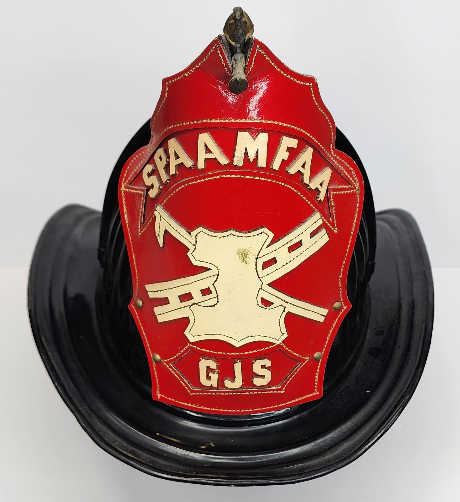 Running Fireman High Front Fire Helmet (1 of 5)