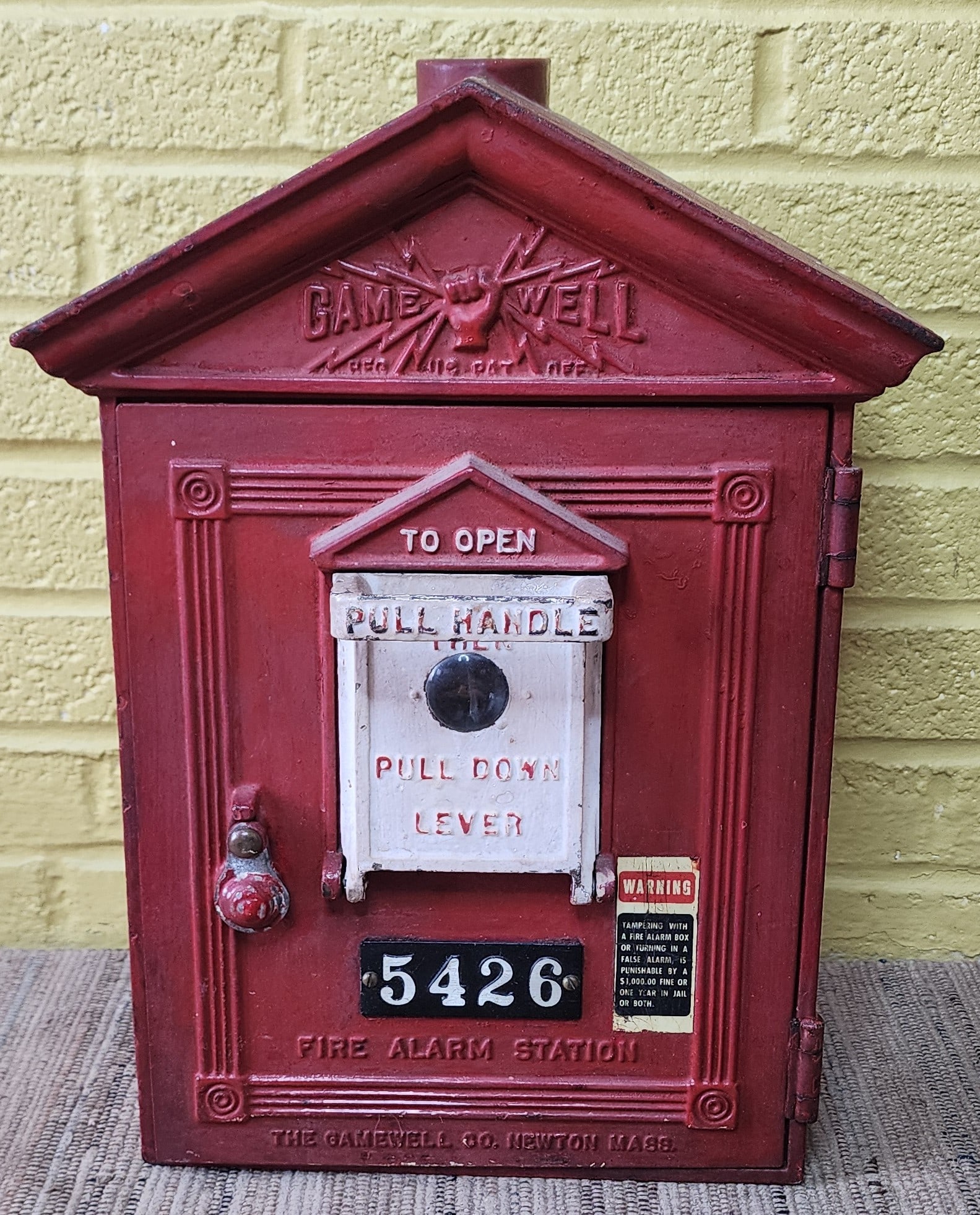 Cast Iron Gamewell Fire Alarm Box (1 of 4)