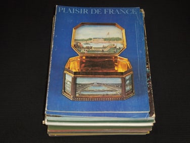1930'S-1960'S PLAISIR DE FRANCE MAGAZINES - 18 ISSUES