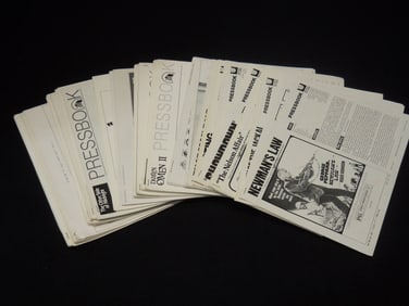 1970'S 20TH CENTURY FOX, UNIVERSAL CITY STUIDOS MOVIE PRESSBOOKS - 23 PIECES