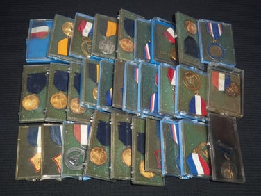 1970'S SWIMMING MEDALS - 30 MEDALS - COLUMBIA