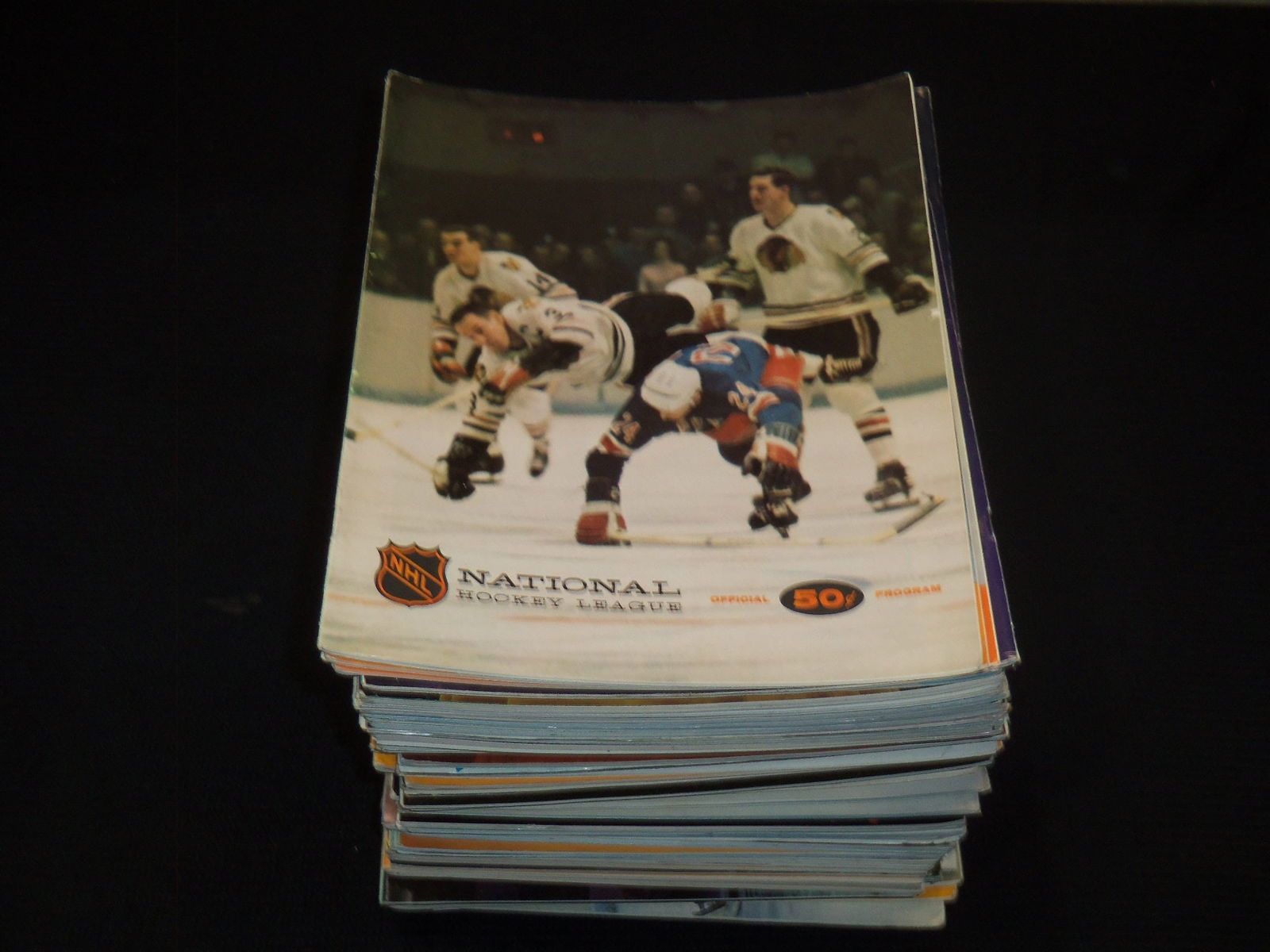 NATIONAL HOCKEY LEAGUE PROGRAMS - 75 PIECES (1 of 5)
