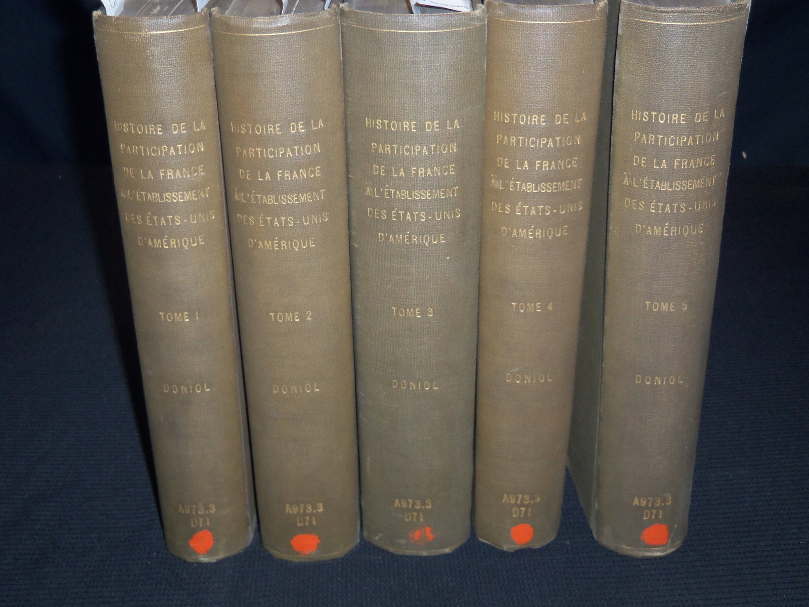 1886-1892 HISTOIRE DE LA PARTICIPATION DE LA FRANCE 5 VOLUMES BY DONIOL: This is a lot of 5 volumes titled, "Histoire de La Participation de La France" by Henri Doniol. These are from 1886 to 1892. The text is in French. The volumes are in overall fair to good condition. T