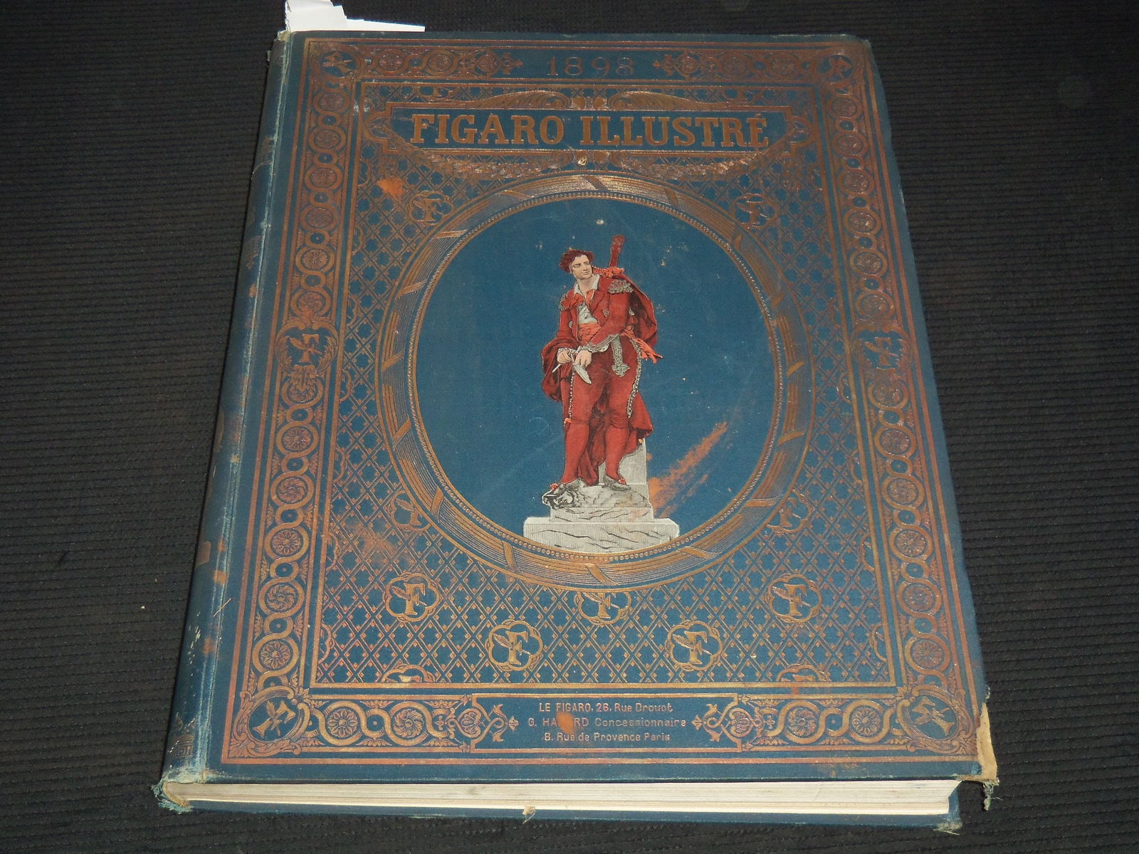 1893 FIGARO ILLUSTRATED MAGAZINE BOUND VOLUME - NICE COLOR ILLUSTRATIONS: A bound volume of Figaro Illustrated magazine from 1893 featuring nice color illustrations.