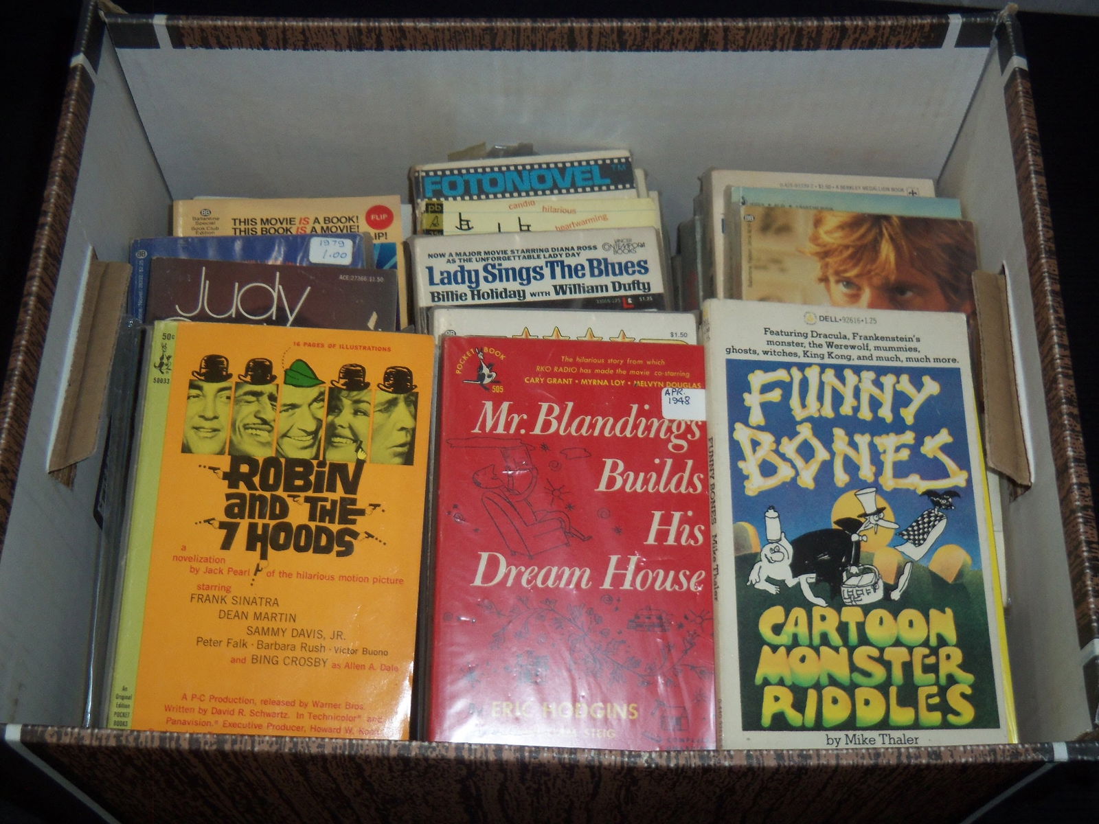 VINTAGE PAPERBACK BOOKS LOT OF 75 - 1 OF 3 LOTS (1 of 6)