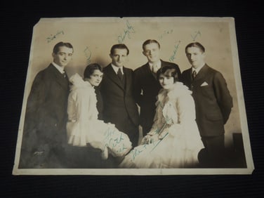 1920'S EDDIE FOY JR. & FAMILY SIGNED PHOTO - 11x14