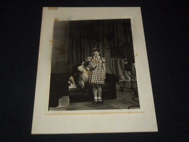 1940'S MARGARET O'BRIEN PUBLICITY PHOTO