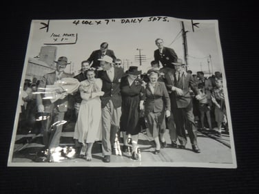 1948 UNIVERSITY OF CALIFORNIA OLYMPIC CHAMPION JIM HARDY WIRE PHOTO - 11x14