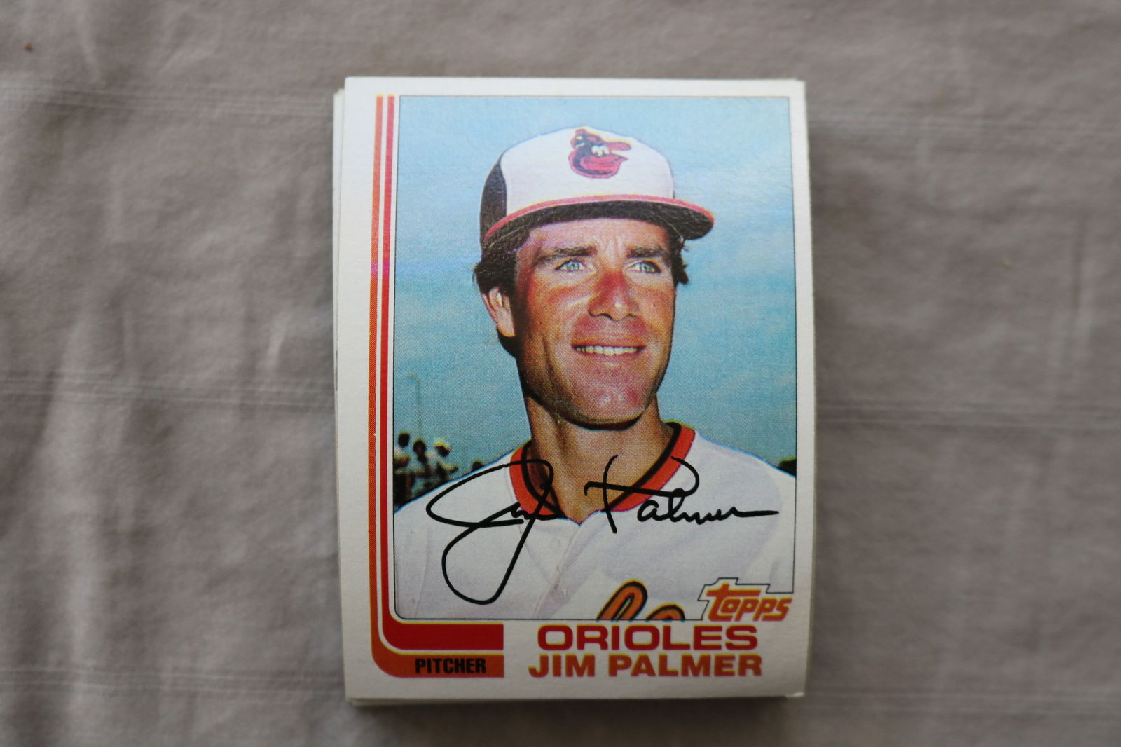 JIM PALMER 1982 TOPPS BASEBALL CARDS - CARD #80 - NEAR MINT TO MINT CONDITION - LOT OF 27: This is a lot of 27 Jim Palmer 1982 Topps, card number 80, baseball cards. The cards are in near mint to mint condition.