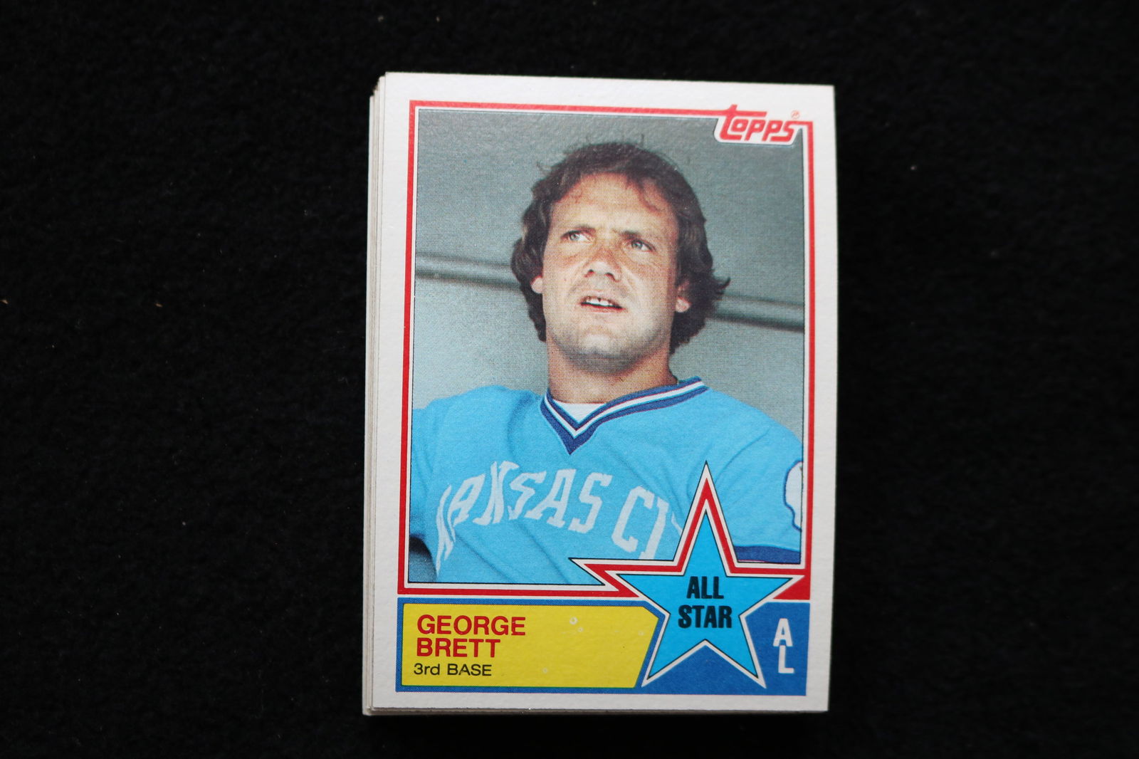 GEORGE BRETT ALL STAR 1983 TOPPS BASEBALL CARDS - #388 - NEAR MINT TO MINT CONDITION - LOT OF 20: This is a lot of 20 George Brett 1983 All Star Topps, card number 388, baseball cards. The cards are in near mint to mint condition.