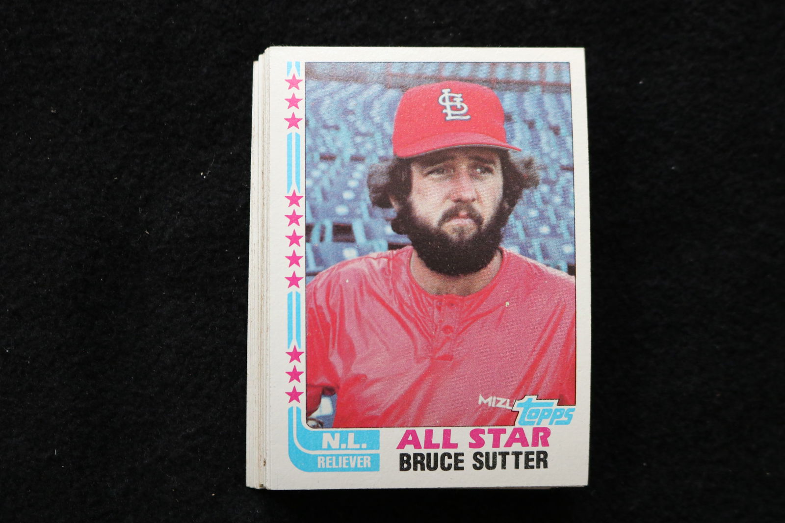 BRUCE SUTTER ALL STAR 1982 TOPPS BASEBALL CARDS - #347 - NEAR MINT TO MINT CONDITION - LOT OF 27: This is a lot of 27 1982 Bruce Sutter All Star Topps, card number 347, baseball cards. The cards are in near mint to mint condition.