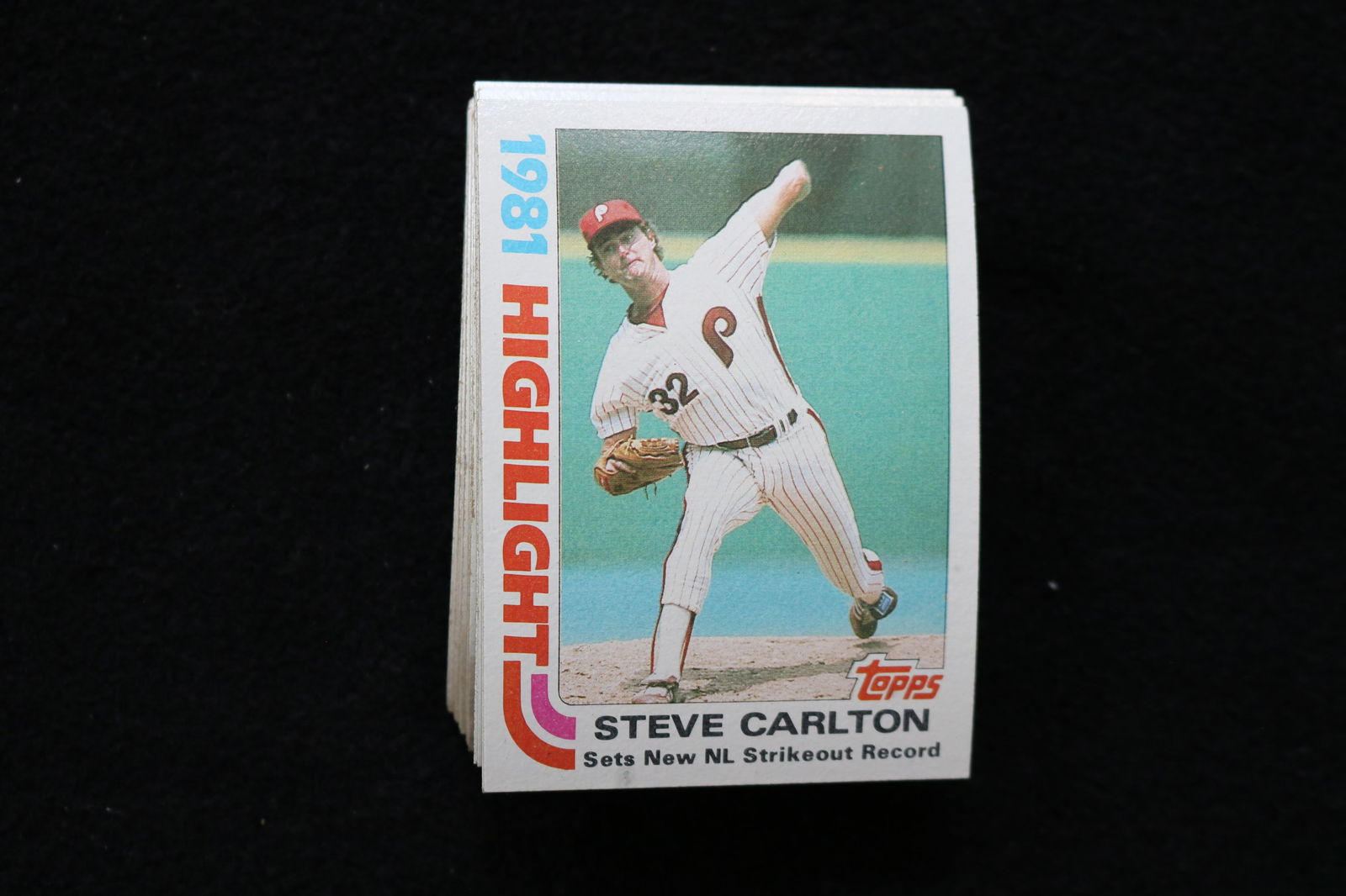 STEVE CARLTON HIGHLIGHT 1982 TOPPS BASEBALL CARDS - #1 - NEAR MINT TO MINT CONDITION-LOT OF 30: This is a lot of 30 1982 Steve Carlton 1981 Highlight Topps, card number 1, baseball cards. The cards are in near mint to mint condition.