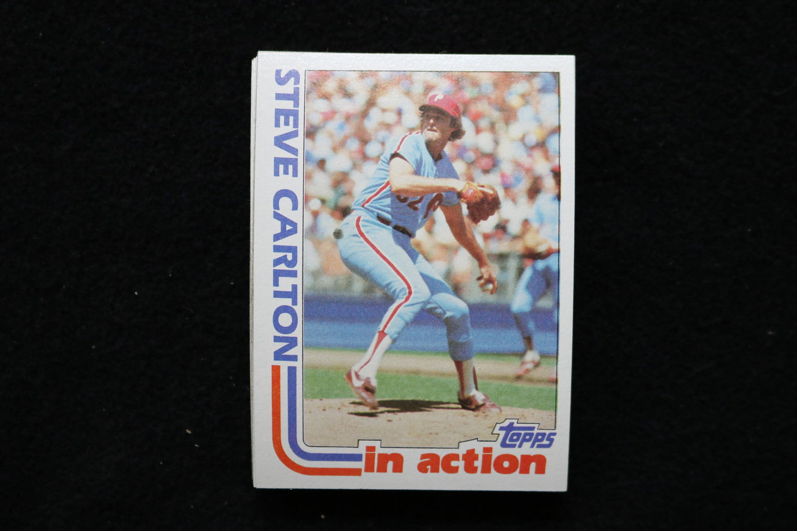 STEVE CARLTON IN ACTION 1982 TOPPS BASEBALL CARDS - #481 - NEAR MINT TO MINT CONDITION-LOT OF 19: This is a lot of 19 Steve Carlton 1982 In Action Topps, card number 481, baseball cards. The cards are in near mint to mint condition.