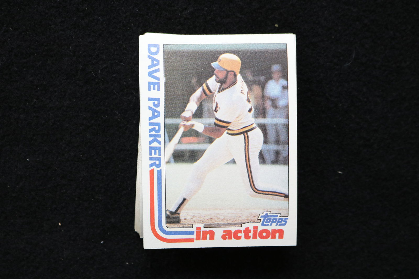 DAVE PARKER IN ACTION 1982 TOPPS BASEBALL CARDS - #41 - NEAR MINT TO MINT CONDITION-LOT OF 26: This is a lot of 26 Dave Parker 1982 Topps In Action, card number 41, baseball cards. The cards are in near mint to mint condition.