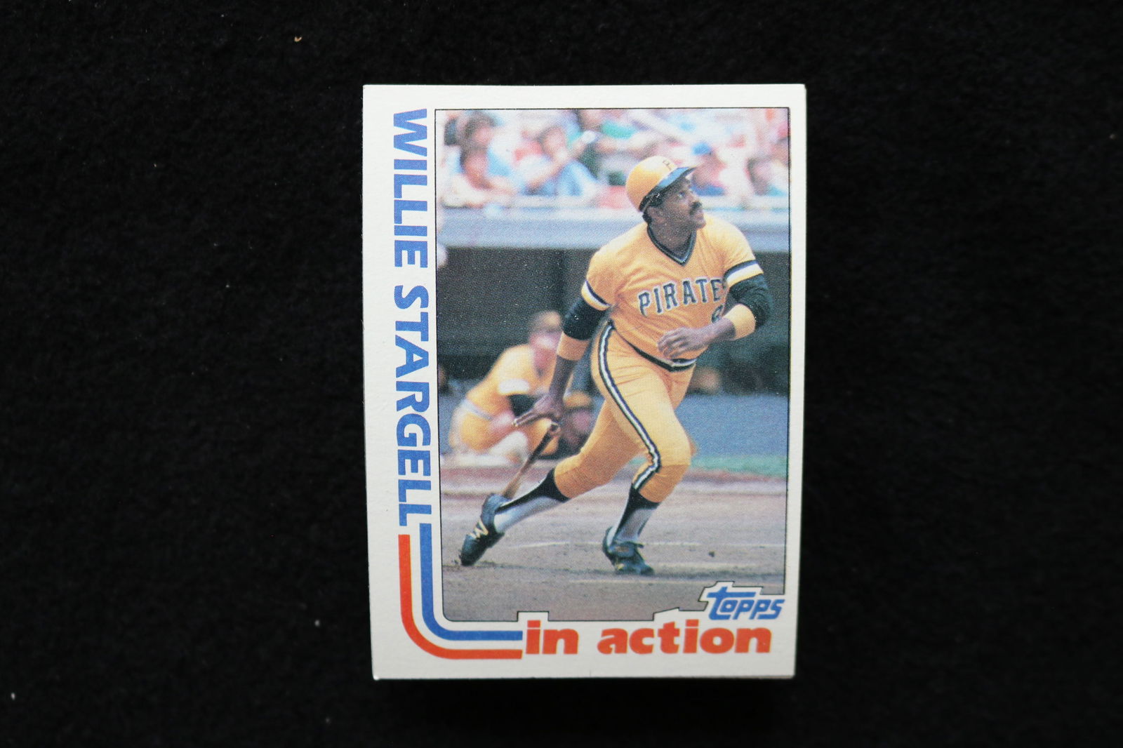 WILLIE STARGELL IN ACTION 1982 TOPPS BASEBALL CARDS - #716- NEAR MINT TO MINT CONDITION - LOT OF 24: This is a lot of 24 1982 Topps Willie Stargell In Action, card number 716, baseball cards. The cards are in near mint to mint condition.
