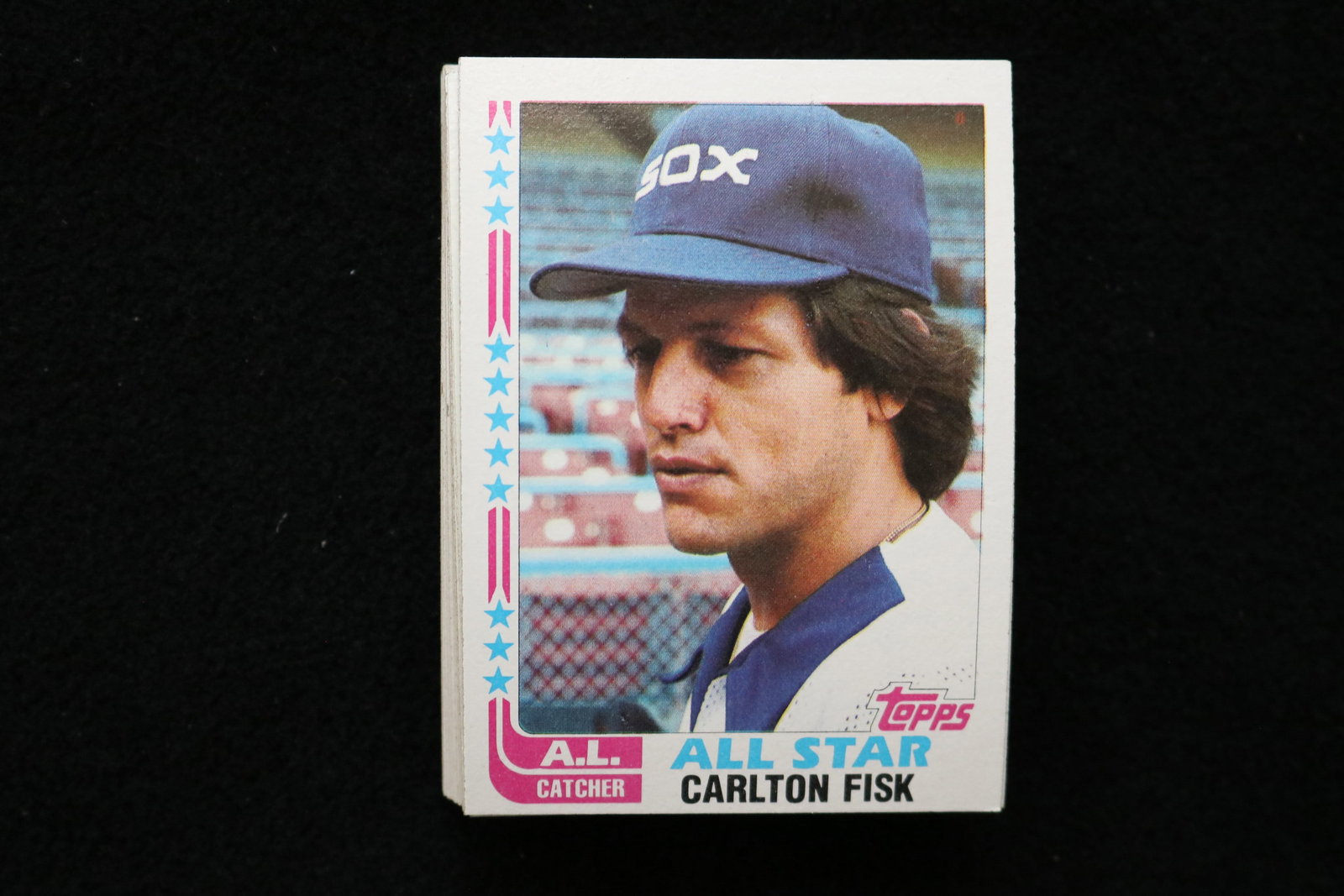 CARLTON FISK 1982 TOPPS ALL STAR BASEBALL CARDS - #554 - NEAR MINT TO MINT CONDITION - LOT OF 38: This is a lot of 38 Carlton Fisk 1982 Topps All Star, card number 554, baseball cards. The cards are in near mint to mint condition.