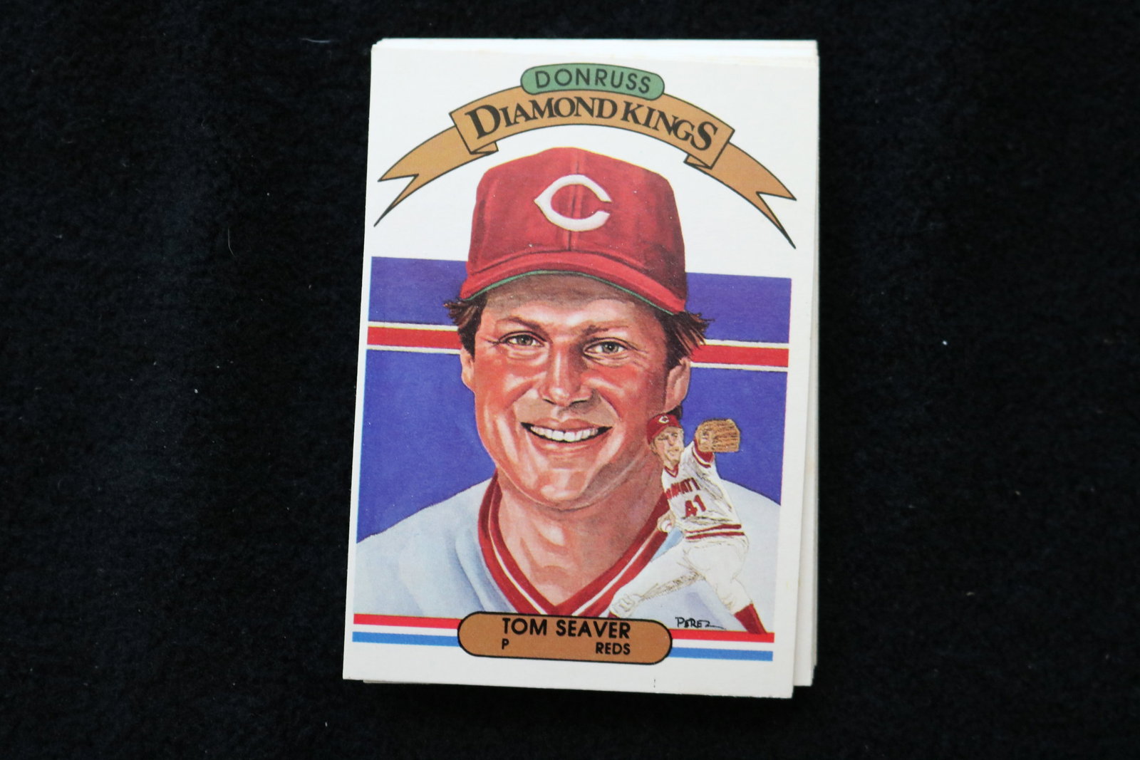 TOM SEAVER 1982 DONRUSS DIAMOND KINGS BASEBALL CARDS - #16 - NEAR MINT TO MINT CONDITION - LOT OF 16: This is a lot of 16 Tom Seaver 1982 Donruss Diamond Kings, card number 16, baseball cards. The cards are in near mint to mint condition.