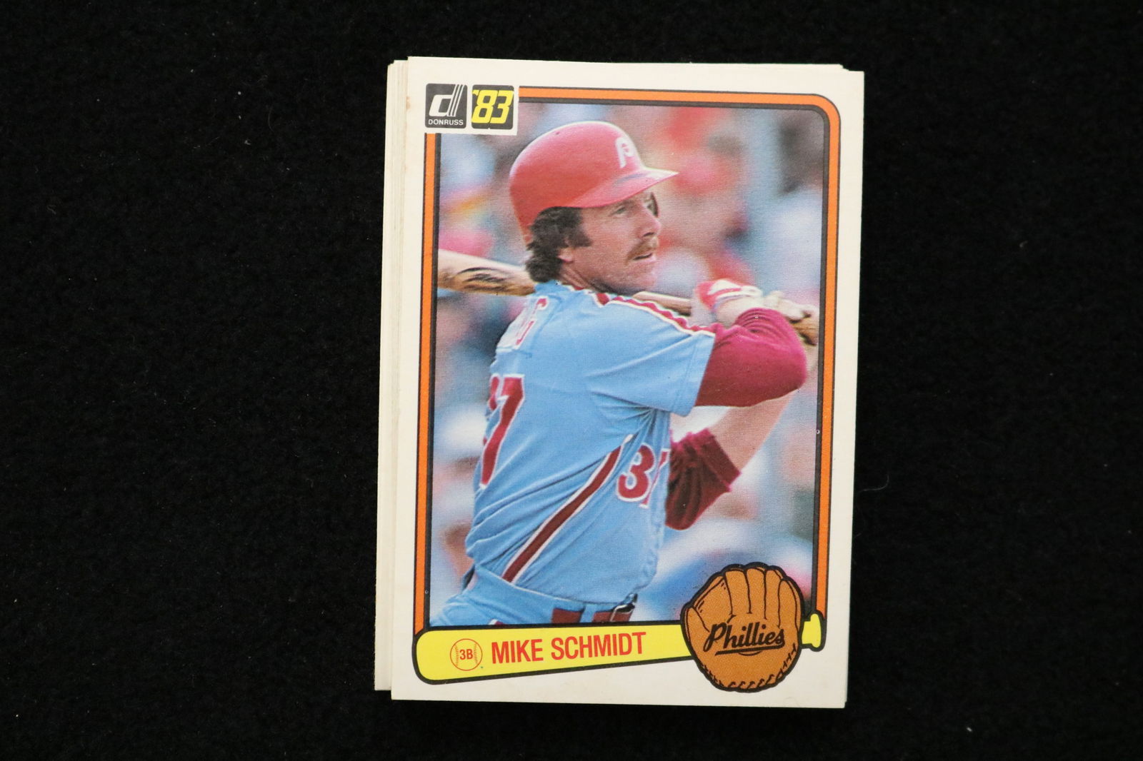 MIKE SCHMIDT 1983 DONRUSS BASEBALL CARDS - CARD #168 - NEAR MINT TO MINT CONDITION - LOT OF 16: This is a lot of 16 Mike Schmidt 1983 Donruss, card number 168, baseball cards. The cards are in near mint to mint condition.