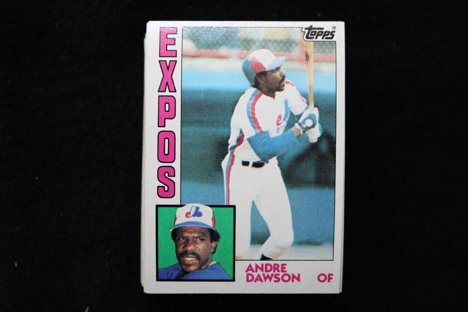 ANDRE DAWSON 1984 TOPPS BASEBALL CARDS - CARD #200 - NEAR MINT TO MINT CONDITION - LOT OF 54: This is a lot of 54 Andre Dawson 1984 Topps, card number 200, baseball cards. The cards are in near mint to mint condition.