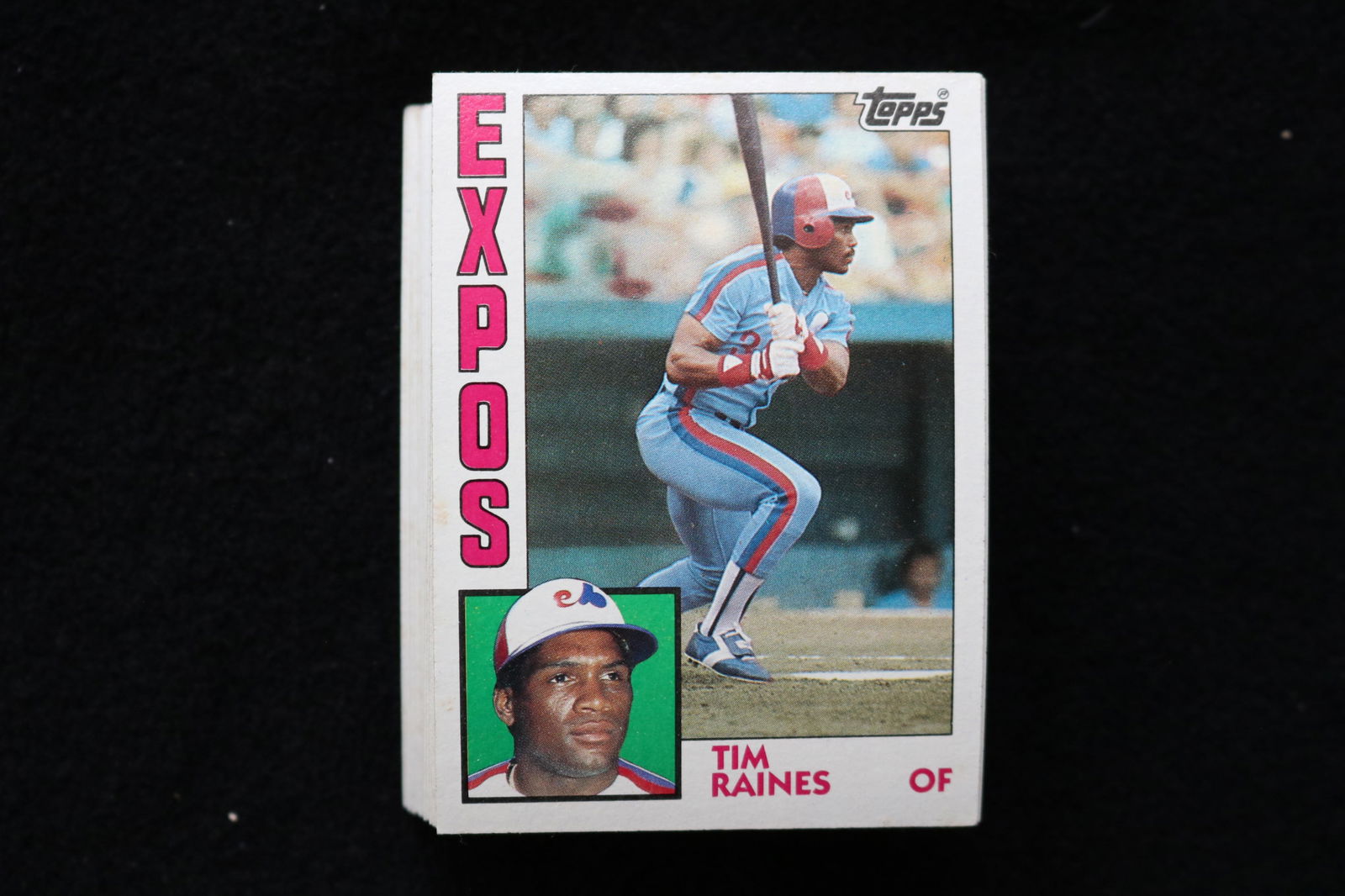 TIM RAINES 1984 TOPPS BASEBALL CARDS - CARD #370 - NEAR MINT TO MINT CONDITION - LOT OF 58: This is a lot of 58 Tim Raines 1984 Topps, card number 370, baseball cards. The cards are in near mint to mint condition.