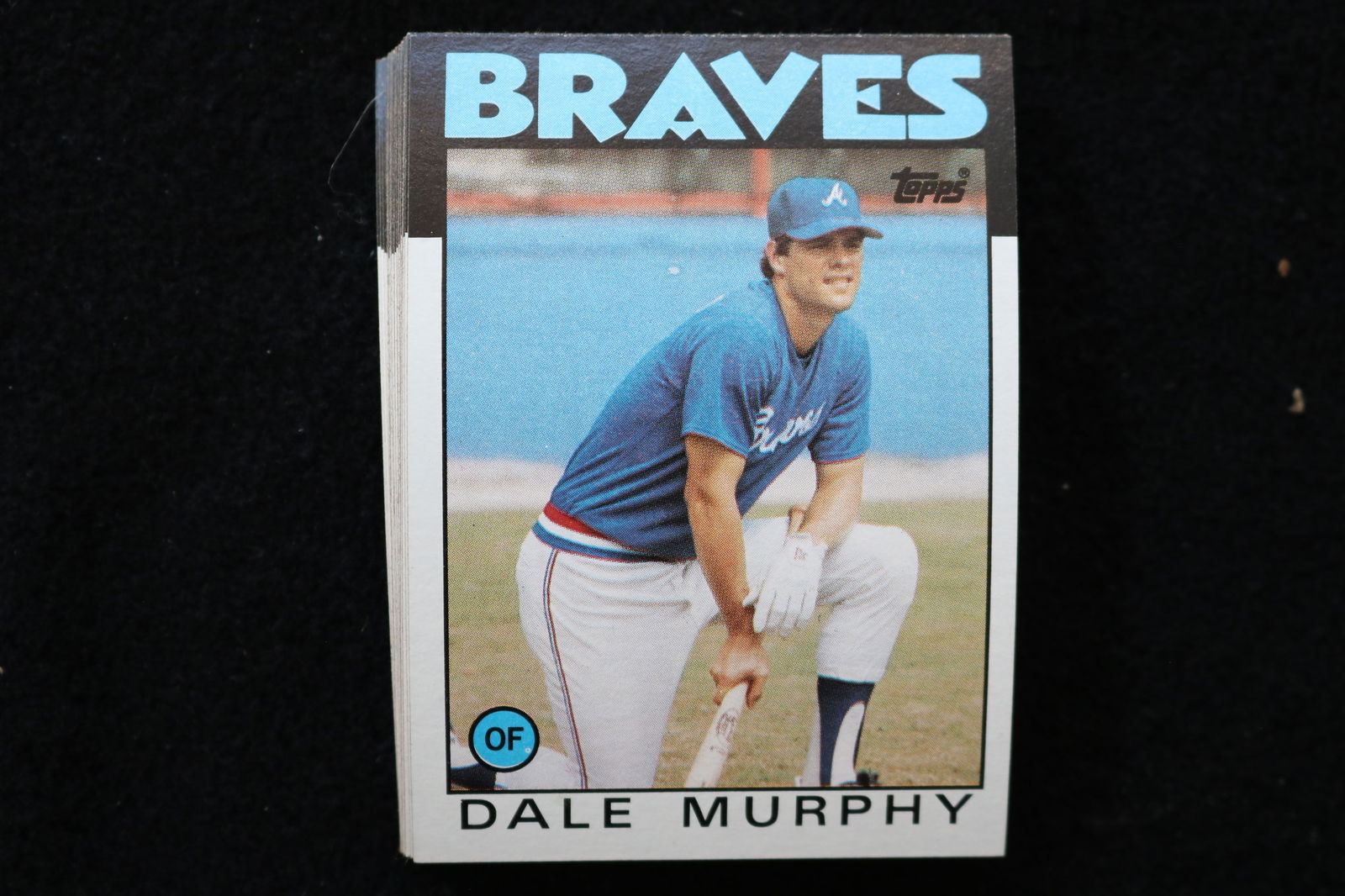 DALE MURPHY 1986 TOPPS BASEBALL CARDS - CARD #600 - NEAR MINT TO MINT CONDITION - LOT OF 21: This is a lot of 21 Dale Murphy 1986 Topps, card number 600, baseball cards. The cards are in near mint to mint condition.