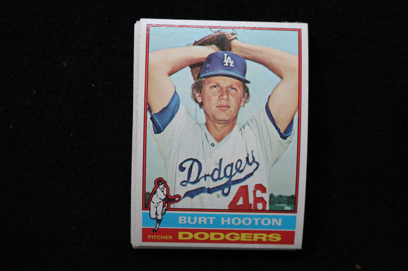 BURT HOOTON 1976 TOPPS BASEBALL CARDS - CARD #280 - NEAR MINT TO MINT CONDITION - LOT OF 13 (1 of 4)