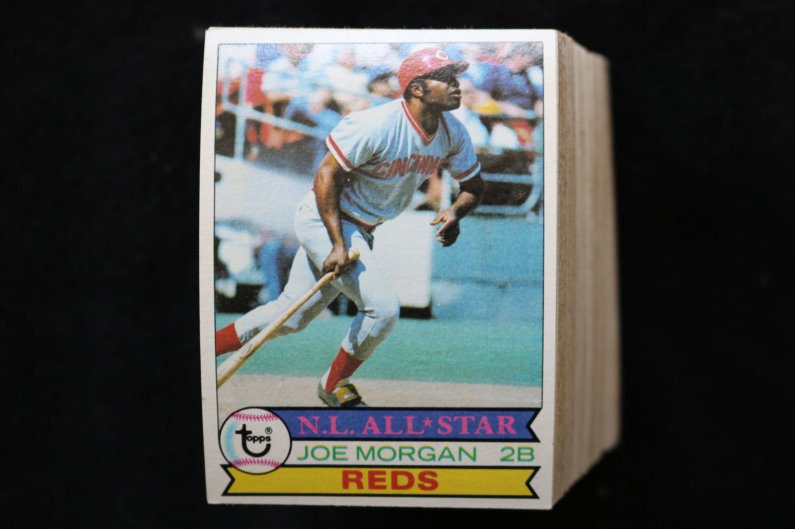 JOE MORGAN 1979 TOPPS BASEBALL CARDS - CARD # 20 - NEAR MINT TO MINT CONDITION - LOT OF 165: This is a lot of 165 Joe Morgan 1979 Topps, card number 20, baseball cards. The cards are in near mint to mint condition.