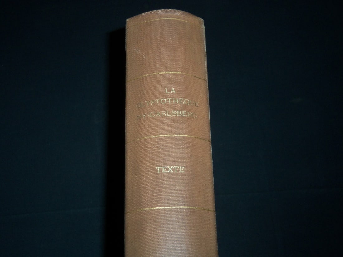 1912 LA GLYPTOTHEQUE NY-CARLSBERG VOLUME BY CARL JACOBSEN - FRENCH: This is a volume titled, "La Glyptotheque NY-Carlsberg" by Carl Jacobsen. This is 2 Volumes in One from 1912 featuring nice plates inside. There are a total of 314 pages. The text is in French.