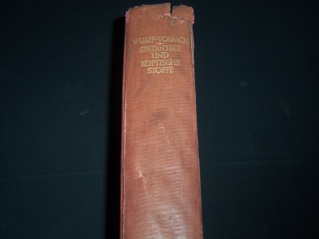 1976 SPATANIKE UND KOPTISCHE STOFFE VOLUME BY O. WULFF AND W. F. VOLBACH (1 of 12)