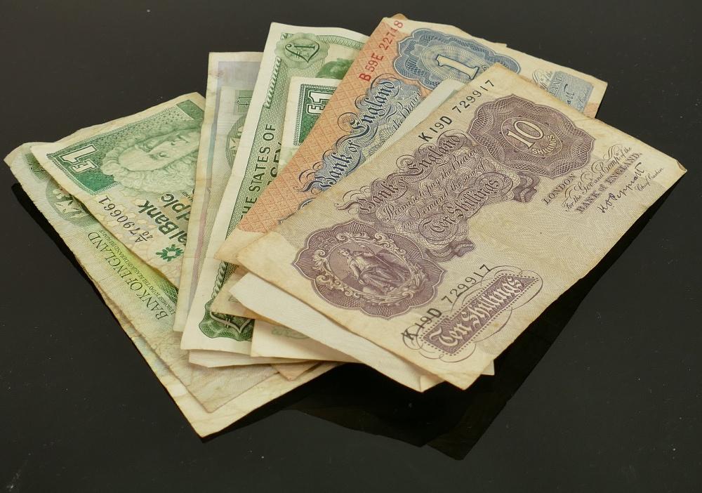 Group of 11 British banknotes: Includes English (1 of 1)